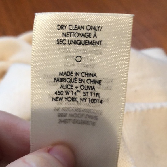 Alice + Olivia Cream Sweater with Graphic Design - Picture 12 of 12